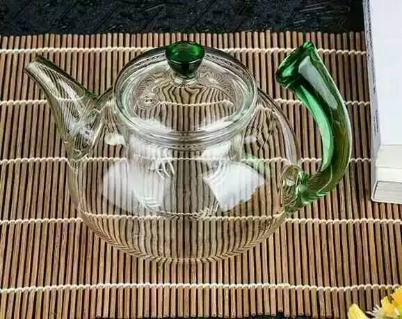 Use A Teapot With A Glass Open Flame details Picture