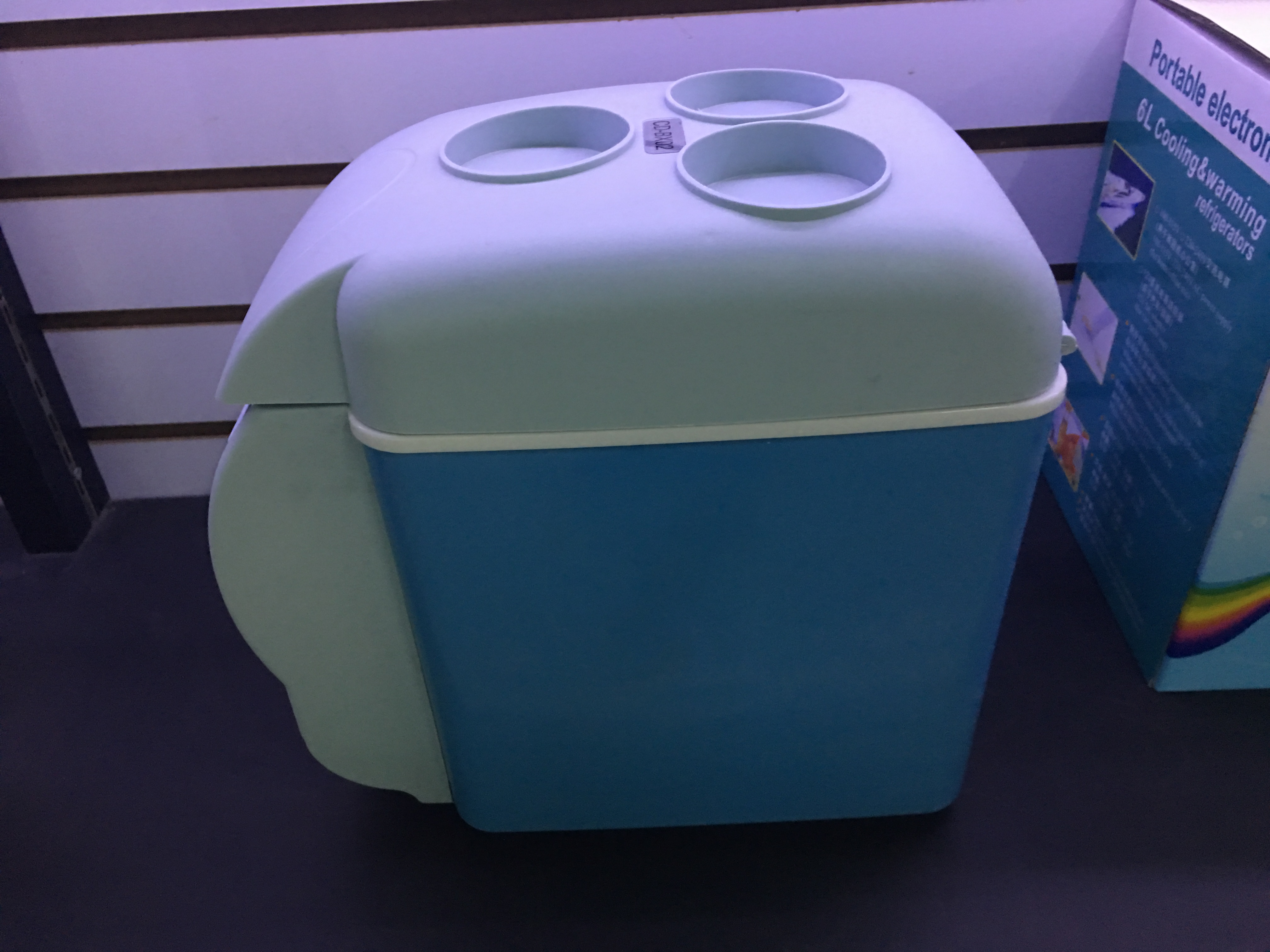 车载冰箱-工厂直营店-胎管家汽车用品 / 汽车内饰用品 /