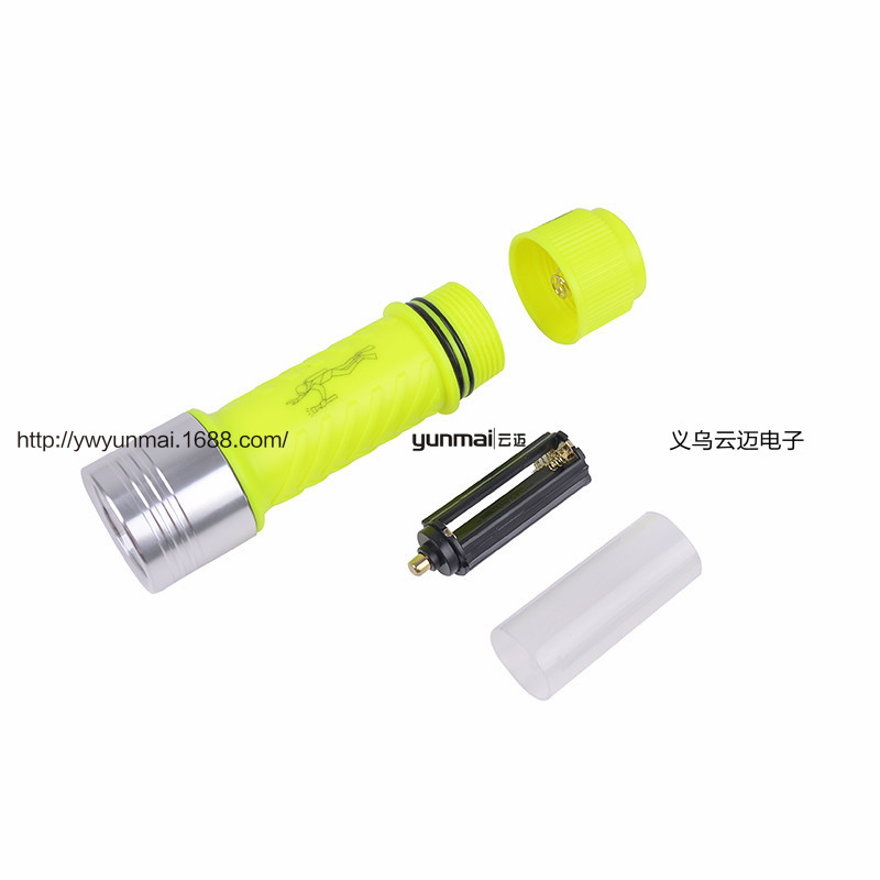 T6潜水手电筒 防水远射强光手电 LED户外潜水灯 强光手电细节图