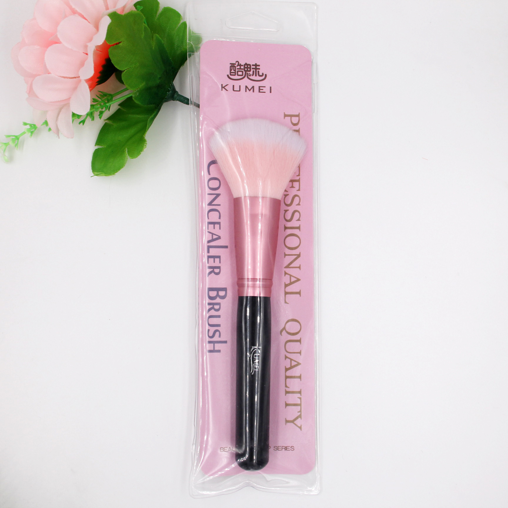 Cool Magic 9209 blush brush and makeup brush