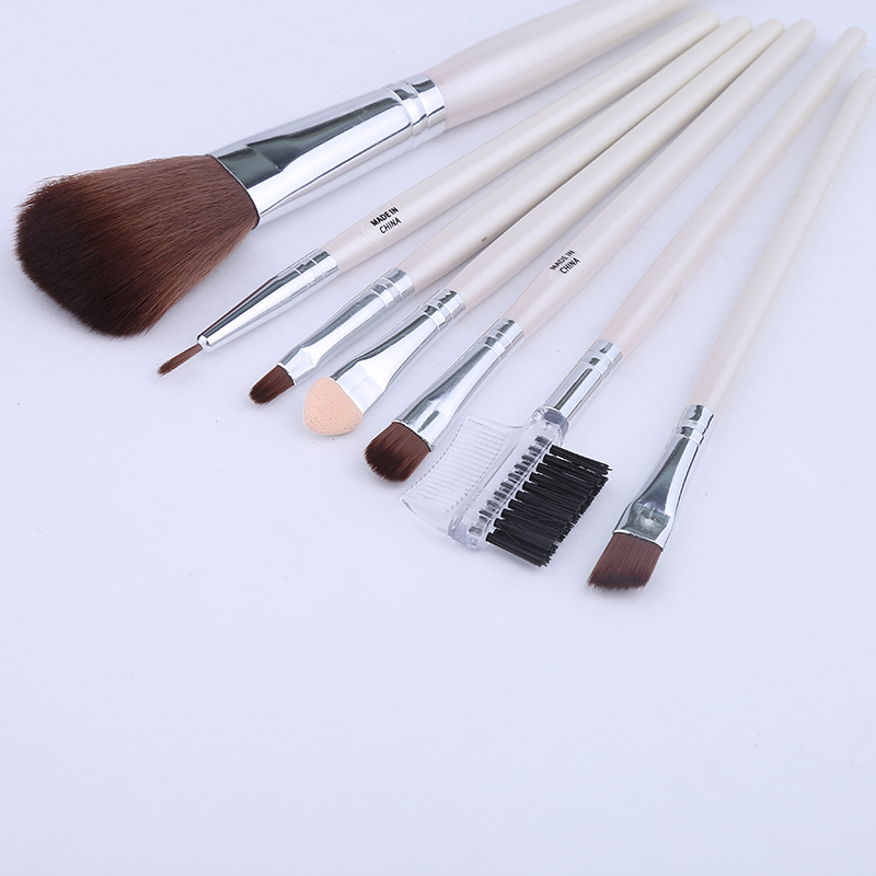 High-quality 7-piece makeup brushes with leather cases, nylon bristle, and wooden handles, universal makeup set brushes details Picture