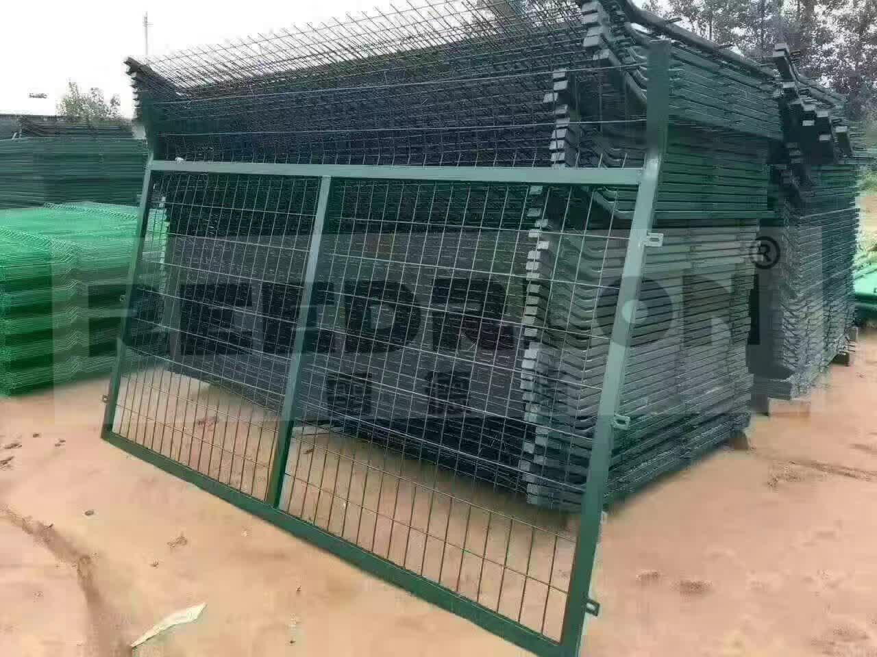 Railway guardrail mesh belt, square pipe, square hole wire mesh, cement column fence net, REEDRLON