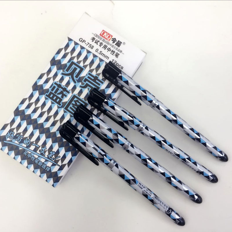 Silver-white shell signature office pen tip gel pen 0.5mm 758 Application Scenario