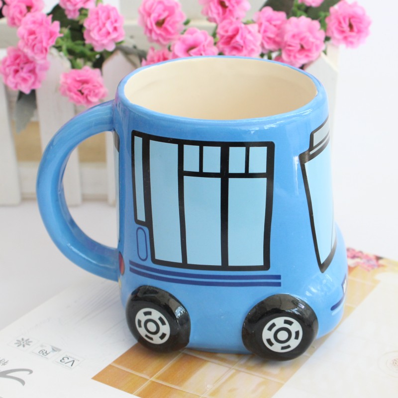 British puckator painted cartoon mugs, retro ceramic coffee cups, double-decker buses details Picture