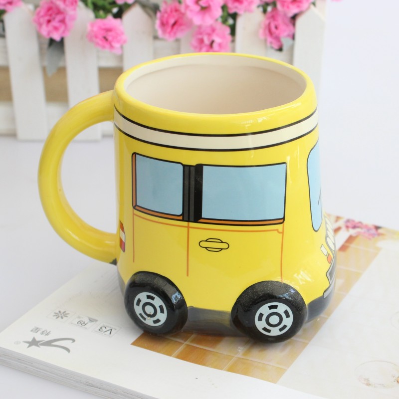 British puckator painted cartoon mugs, retro ceramic coffee cups, double-decker buses Specification image