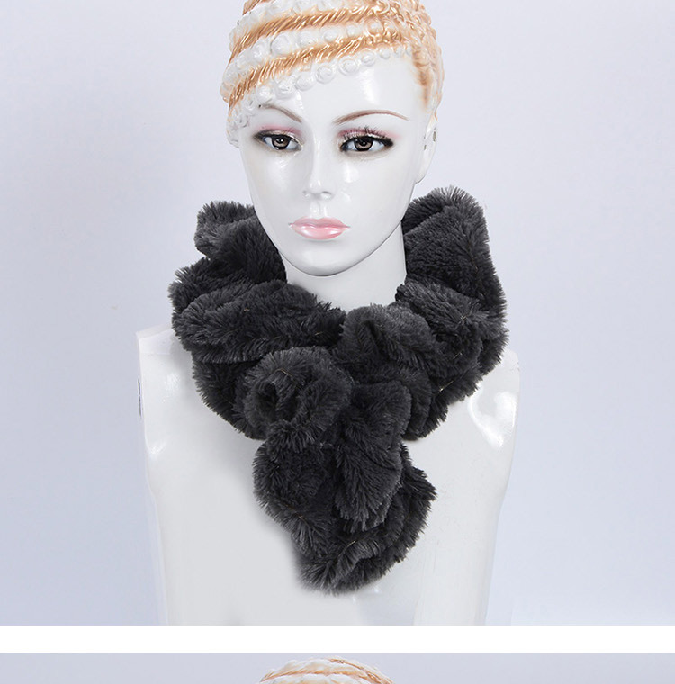 Autumn And Winter Wool-Like Monochrome Scarf With Leather Band Europe And The United States details Picture