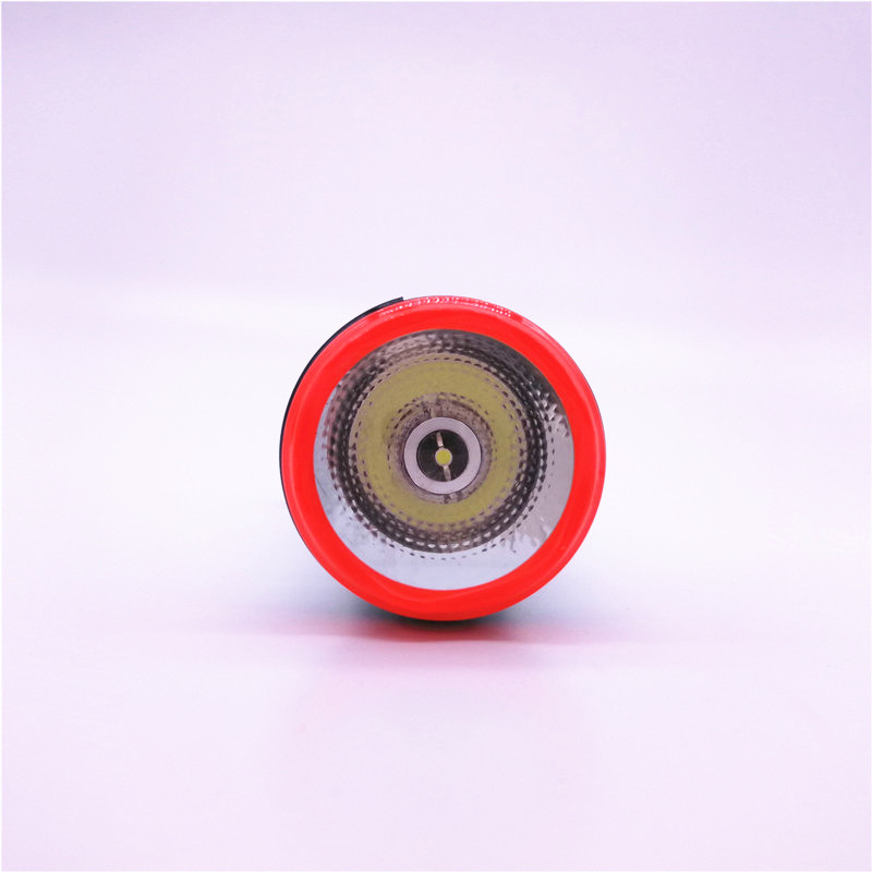 Outdoor rechargeable plastic small flashlight, led street lighting flashlight, one piece consignment with free shipping Specification image