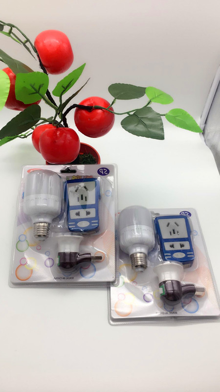 Small three-position power strip lamp head switch LED bulb combination set Application Scenario