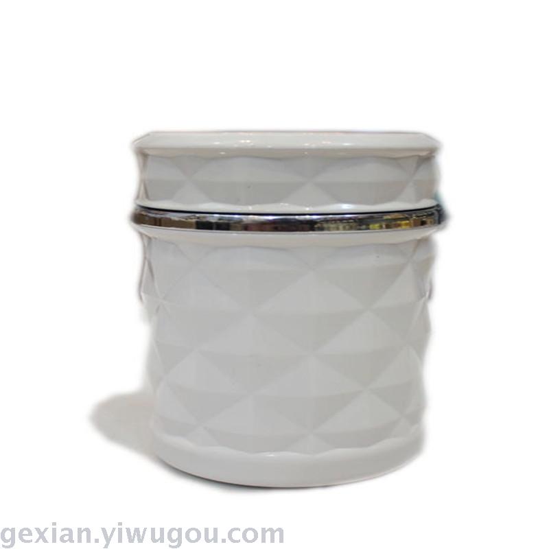 钻石切面太阳能带LED灯车载汽车烟灰缸 汽车用品产品图