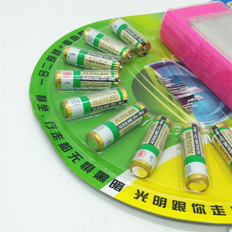 大应急灯+9粒电池组合 强光应急灯细节图