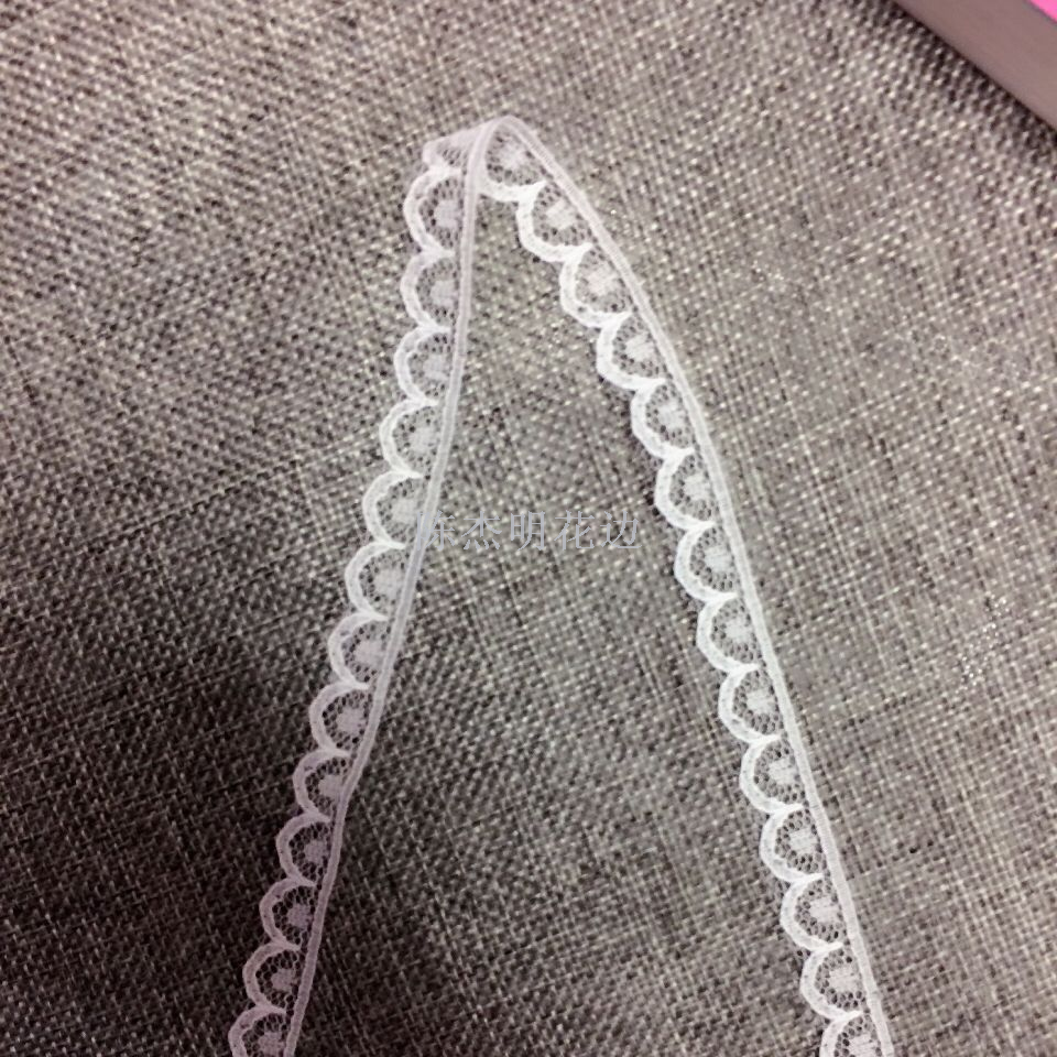 The center dot has no elastic lace trim Specification image