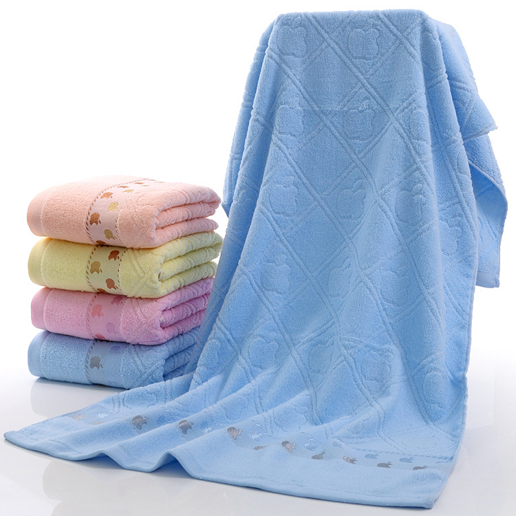 New pure cotton bath towels, thickened, all-cotton hotel apple bath towels wholesale, gift beach towels Application Scenario