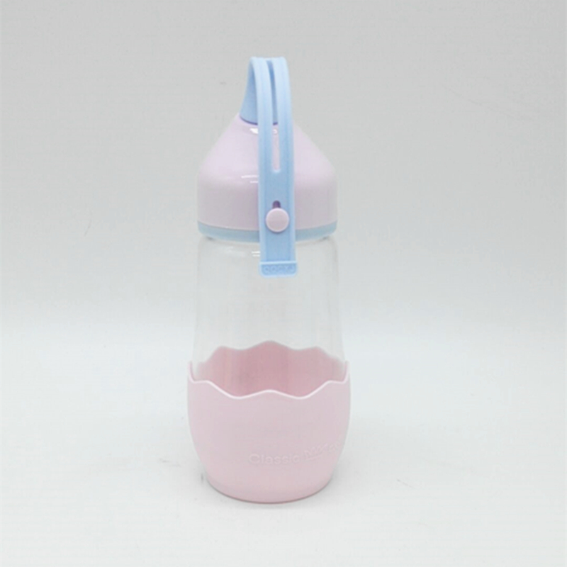 Fashionable gourd cup, creative glass cup, portable water cup Application Scenario
