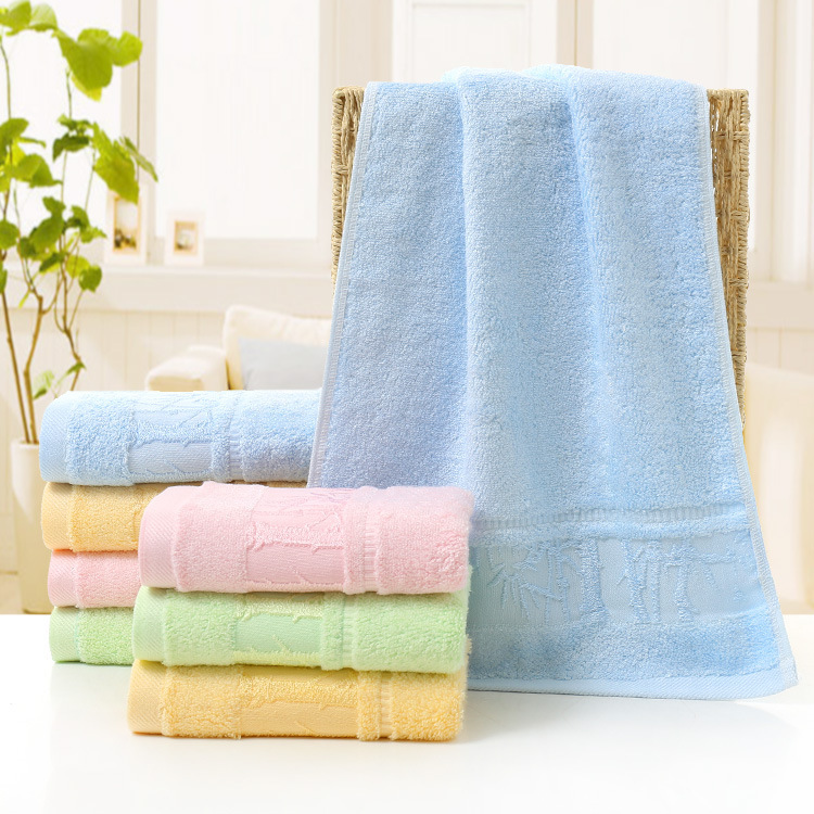The bamboo beauty towel is super soft and does not shed fibers, with a fine touch. It is a high-end bamboo fiber towel with thickened bamboo