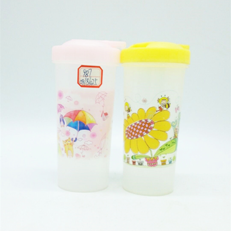 987 Printed Water Cup, Creative Portable water Cup, Sports Tea Brewing Water cup Application Scenario