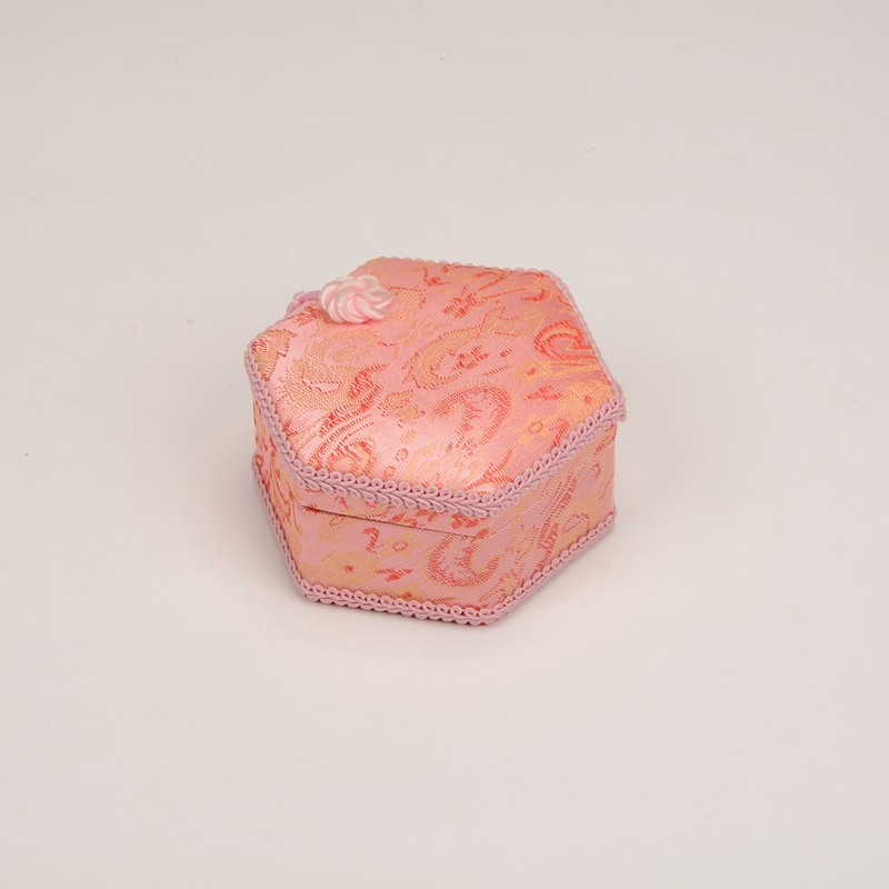 Guan Yu red embroidery jewelry box retro brocade jewelry box manufacturers direct custom