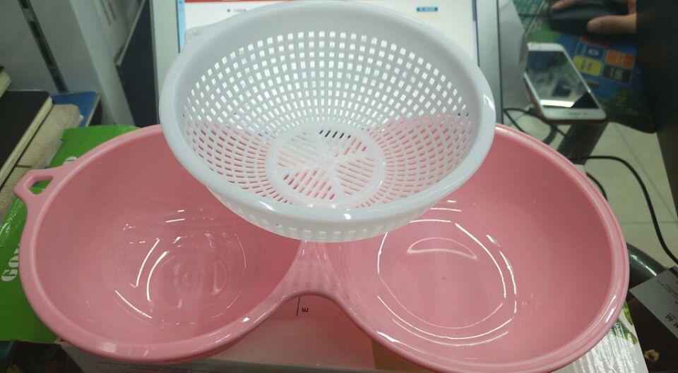 Circular double-layer draining vegetable basket, plastic bowl, kitchen vegetable basin, fruit basket, vegetable and fruit draining basket, storage basket details Picture