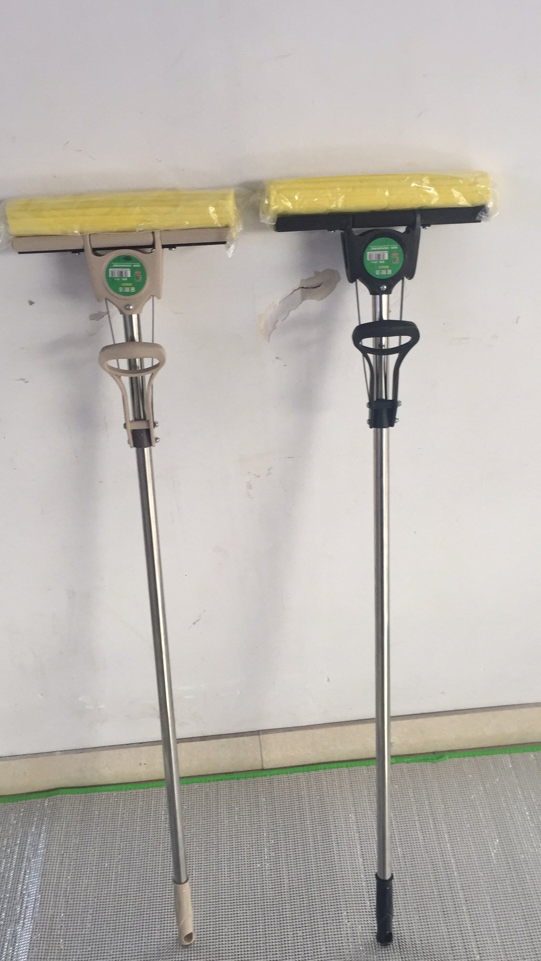 Factory direct sales of stainless steel expansion and contraction, 27 cm plastic thickened mop with rubber cotton Specification image