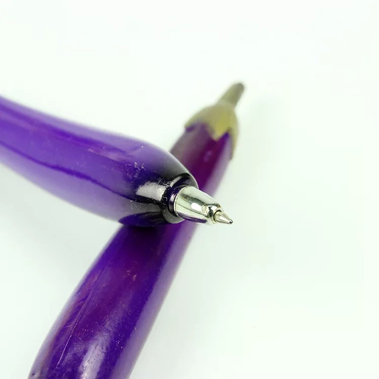 厂家直销 特价商品 批发 圆珠笔 带磁铁工艺笔 仿真蔬菜笔产品图