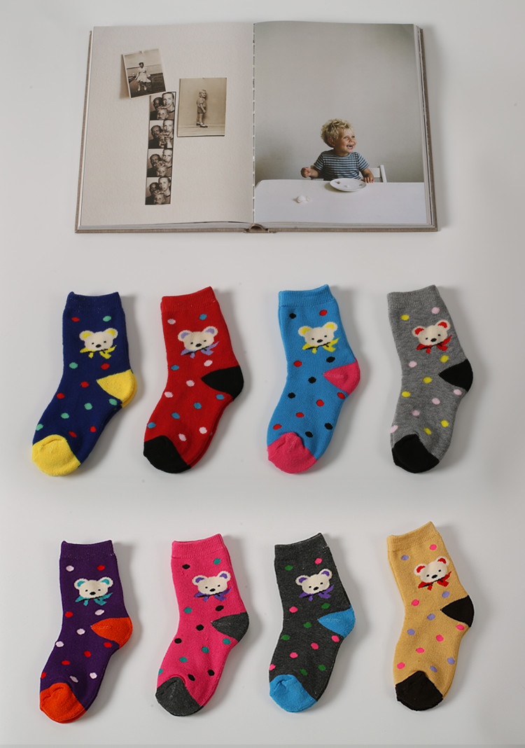 Children's socks, hoop socks, cartoon socks, little bear mid-length socks details Picture