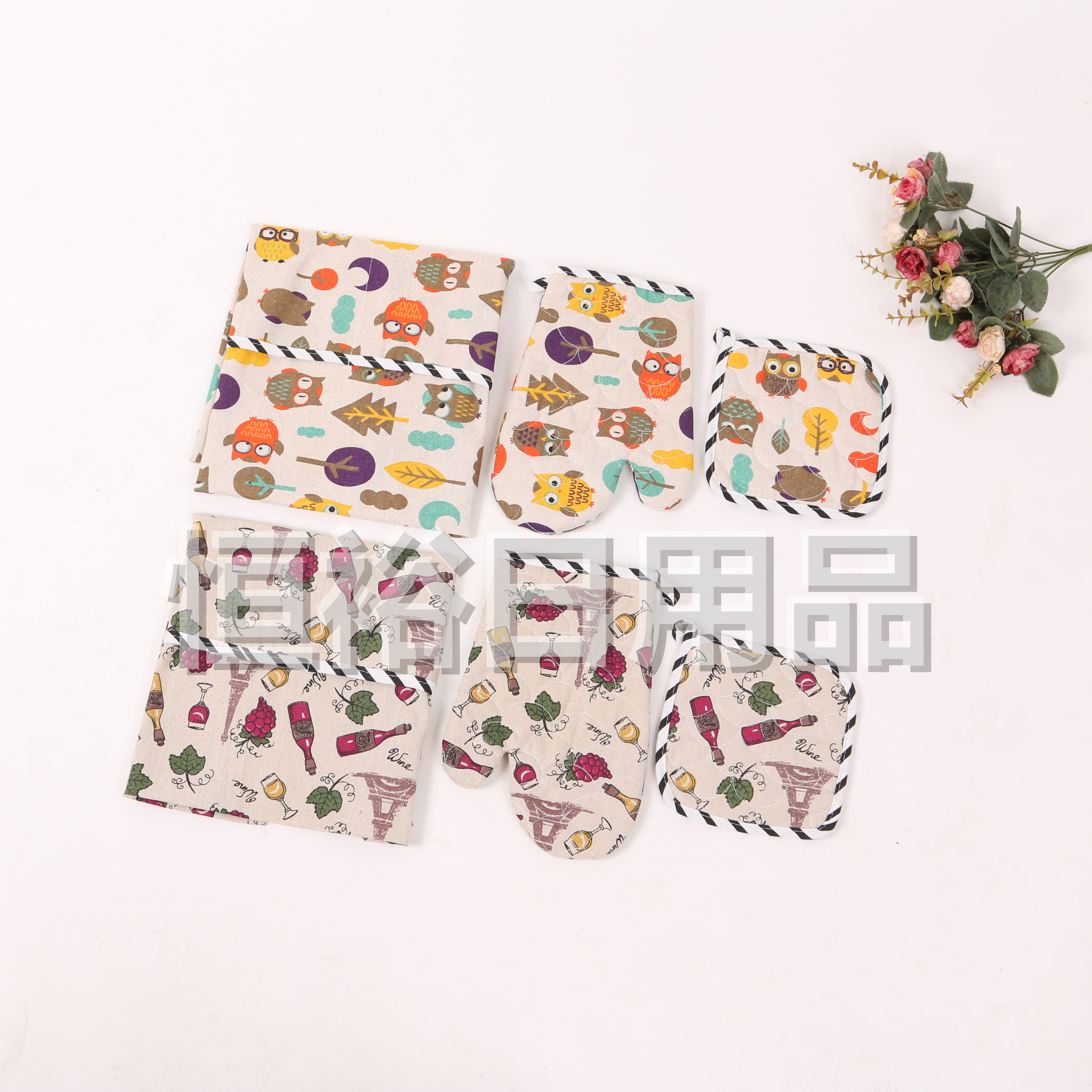 棉麻三件套围裙 微波炉手套 餐垫三件套图