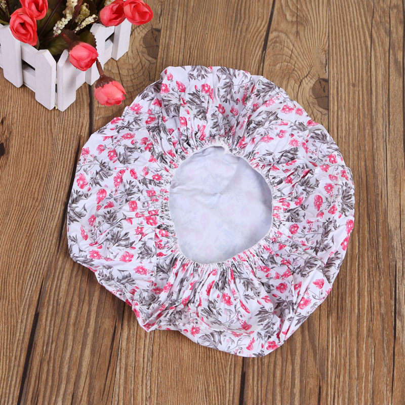 Manufacturers Direct Home Shower Cap Fashion Small Floral Shower Cap Wholesale 12Pcs Hanging Card Application Scenario