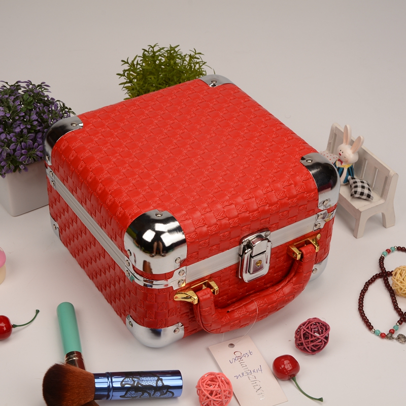 Guanyu Red woven portable jewelry box multi-function and large capacity festive makeup jewelry box thumbnail