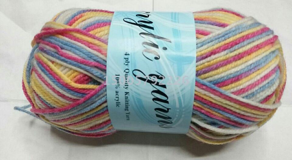 Factory direct sales of various specifications of acrylic segment dyed wool and colorful hand-woven baby yarn Application Scenario
