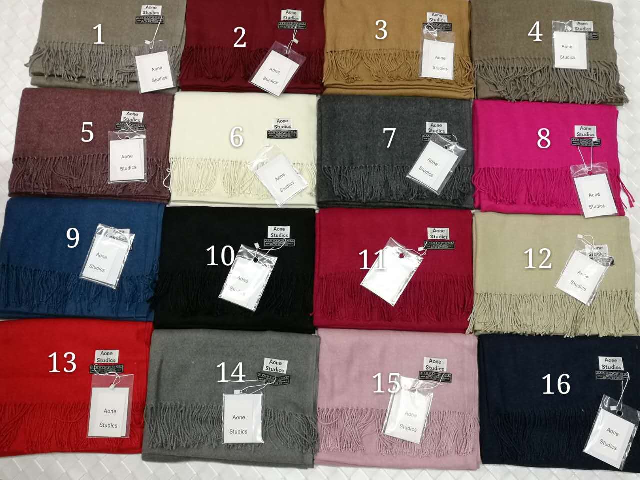 It's A Little Cold This Winter. Come And Buy A Scarf With The Same Style As The Star! Big Red Scarf Cashmere Scarf Specification drawing