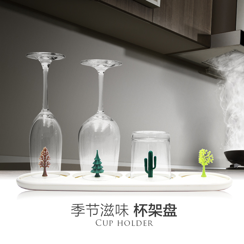 The design of the glass cup shelf, cute tray, red wine glass rack and draining rack Application Scenario