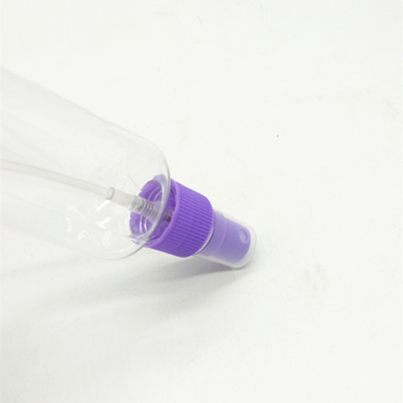 100ml plastic transparent spray bottle, spray kettle liquid fine mist water replenishing spray bottle Application Scenario