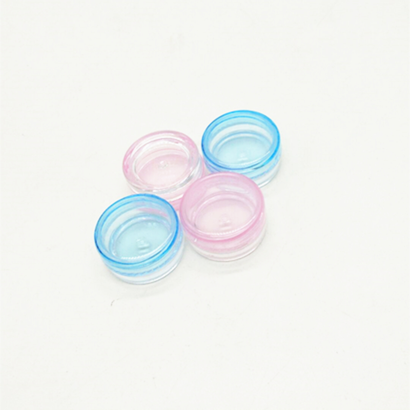 Creative new set of whitening spray bottle cosmetic bottle press-type face cream portioned bottle Application Scenario