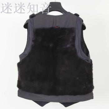 钓鱼服饰实物图