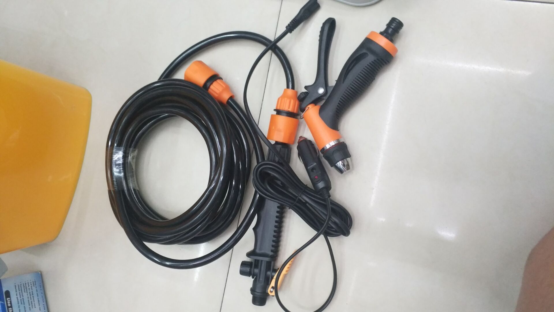 Portable high-pressure electric car washer CarWasher details Picture