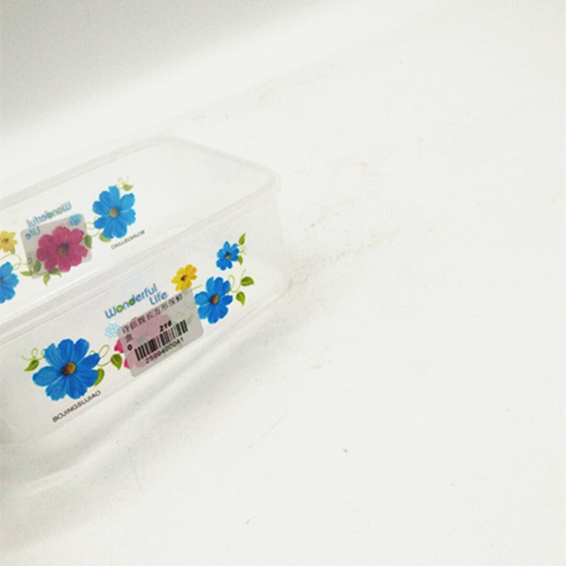 Purple rectangular covered food storage box, plastic microwave lunch box, refrigerator storage box Application Scenario