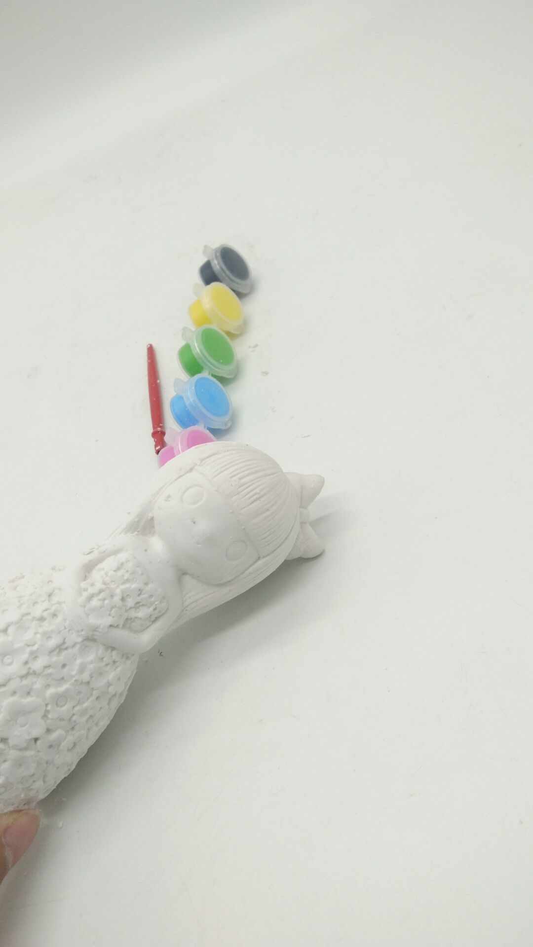 Bagged colored gypsum dolls, non-ceramic painted gypsum colored toys Application Scenario