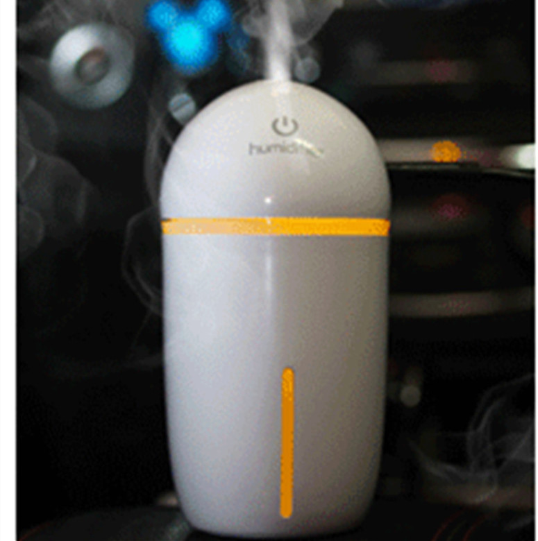 Yiwu Good Goods Creative Carrot Humidifier for Water Replenishment Creative Car Humidifier Application Scenario
