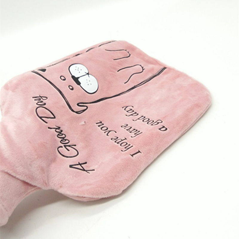 Cartoon premium hot water pad bag, cartoon plush thickened rubber hot water bag, explosion-proof water-filling warm water bag Application Scenario