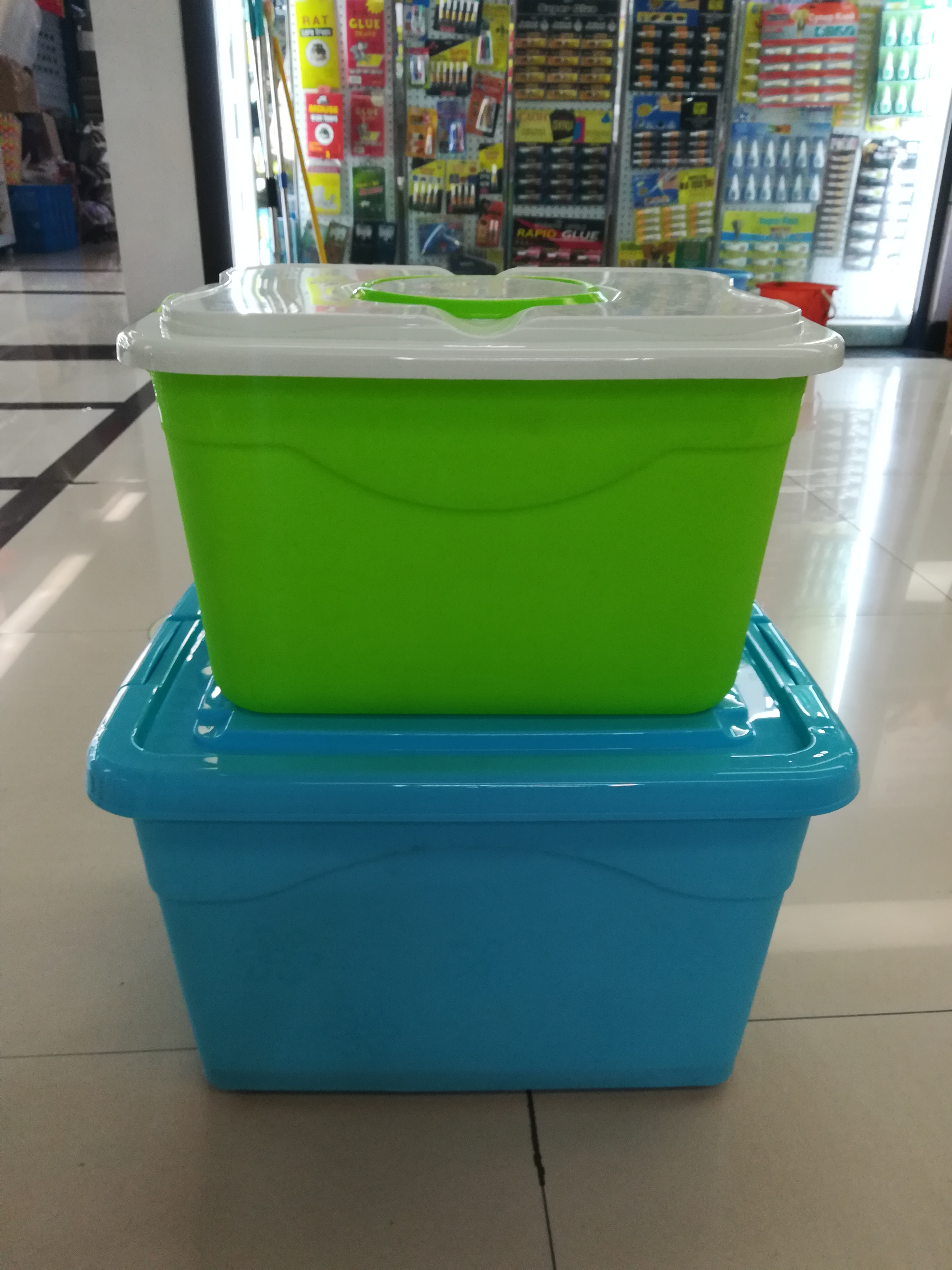 收纳箱，塑料箱，整理箱子，箱子