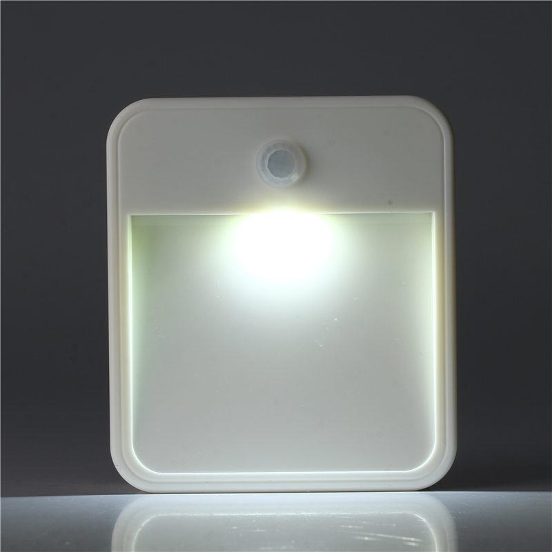 Intelligent sensor LED night light human body infrared light control lamp