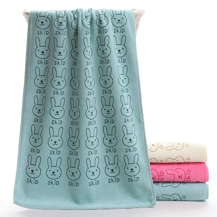 Factory direct sales of super soft, thickened, ultra-fine fiber printed towels, absorbent dry hair towels, beauty cleansing towels Application Scenario