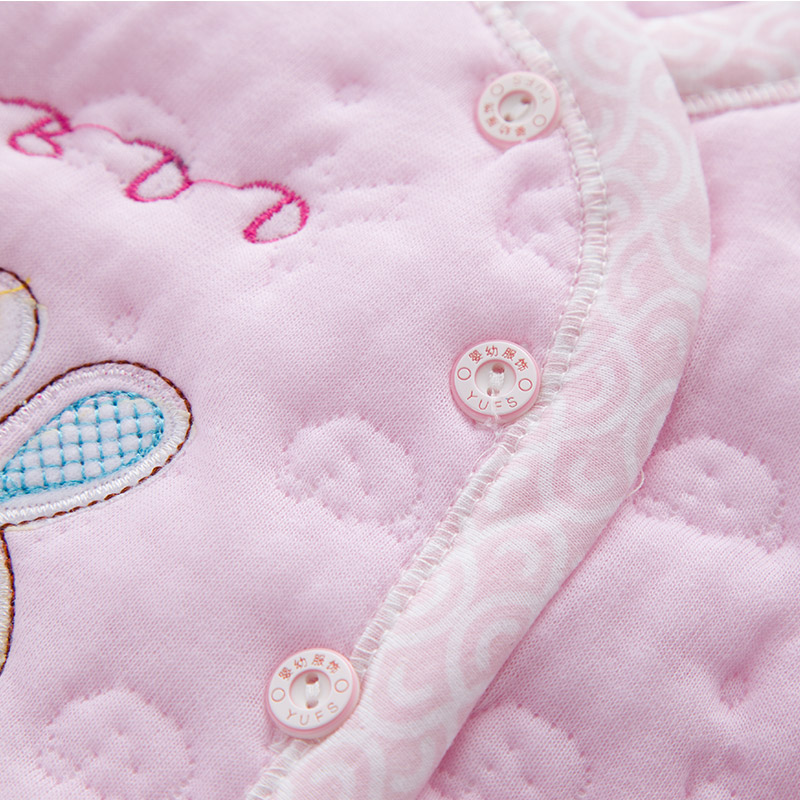 Tong Yin Baby Warm Cotton Underwear Autumn And Winter Set Application Scenario