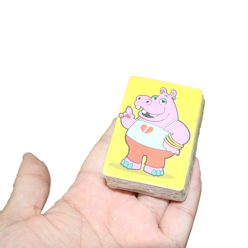 Super small mini poker card card card cute children cartoon pattern card Kim Dong Lok full figure