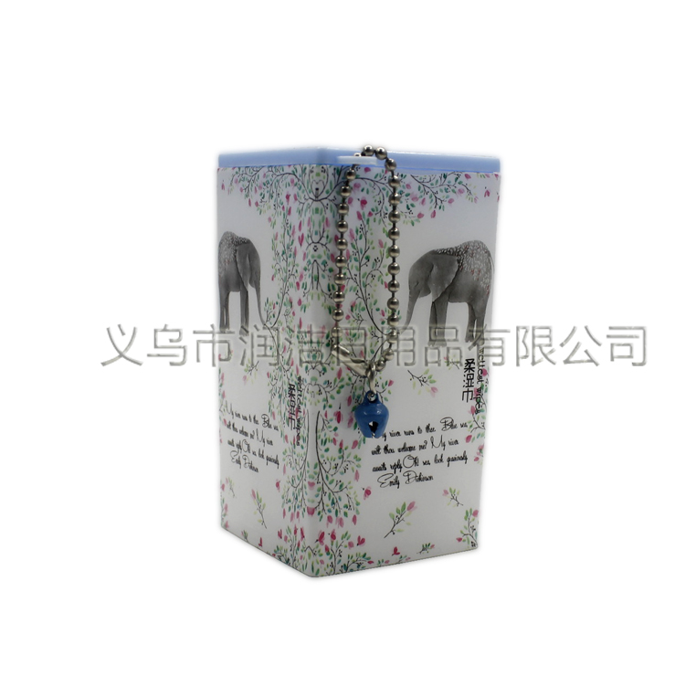 Export square canned animal World square canned wet wipes 30PCS Application Scenario
