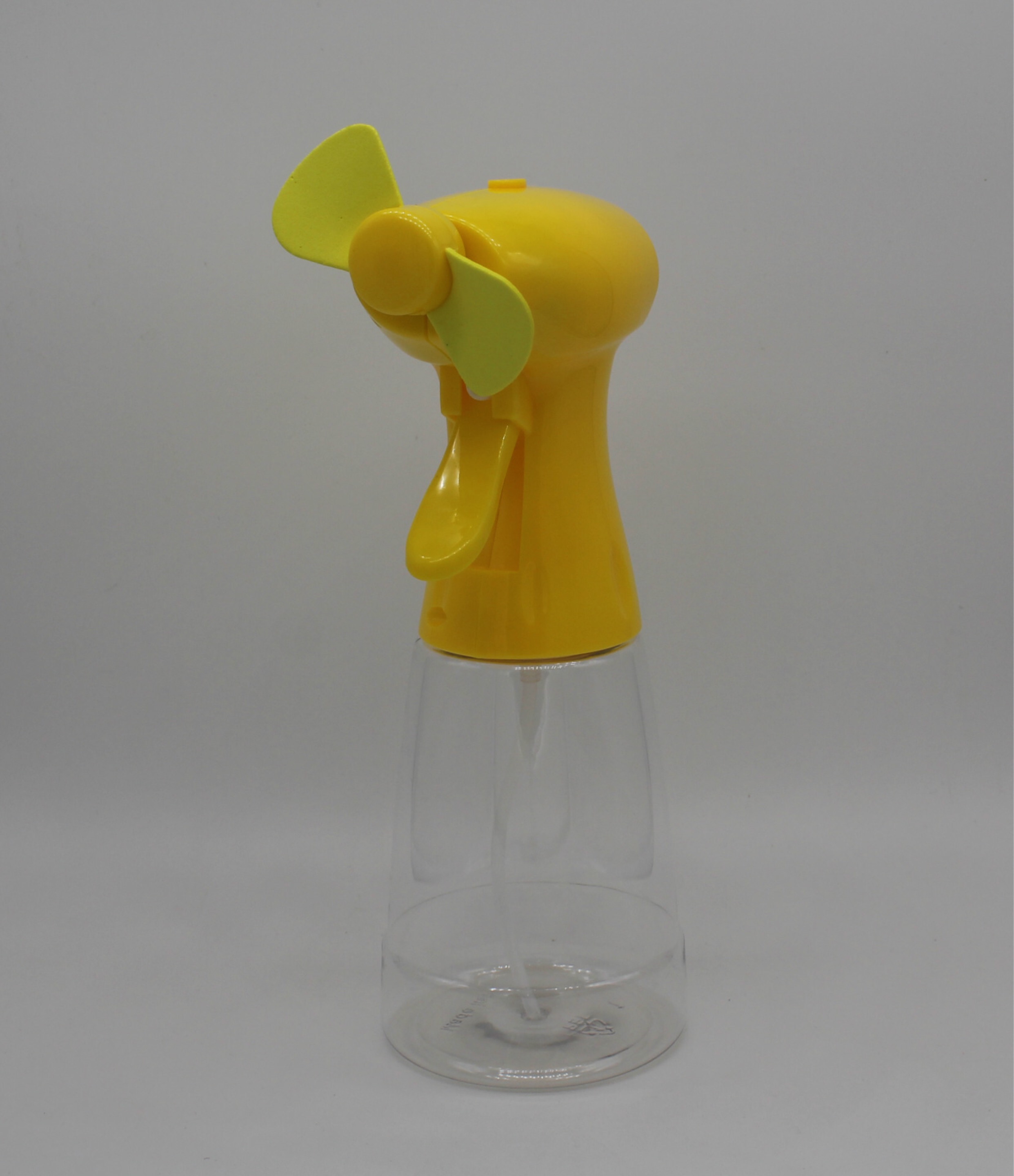 Spray fans, water spray fans, charging small fans, handheld USB fans, factory direct sales Application Scenario