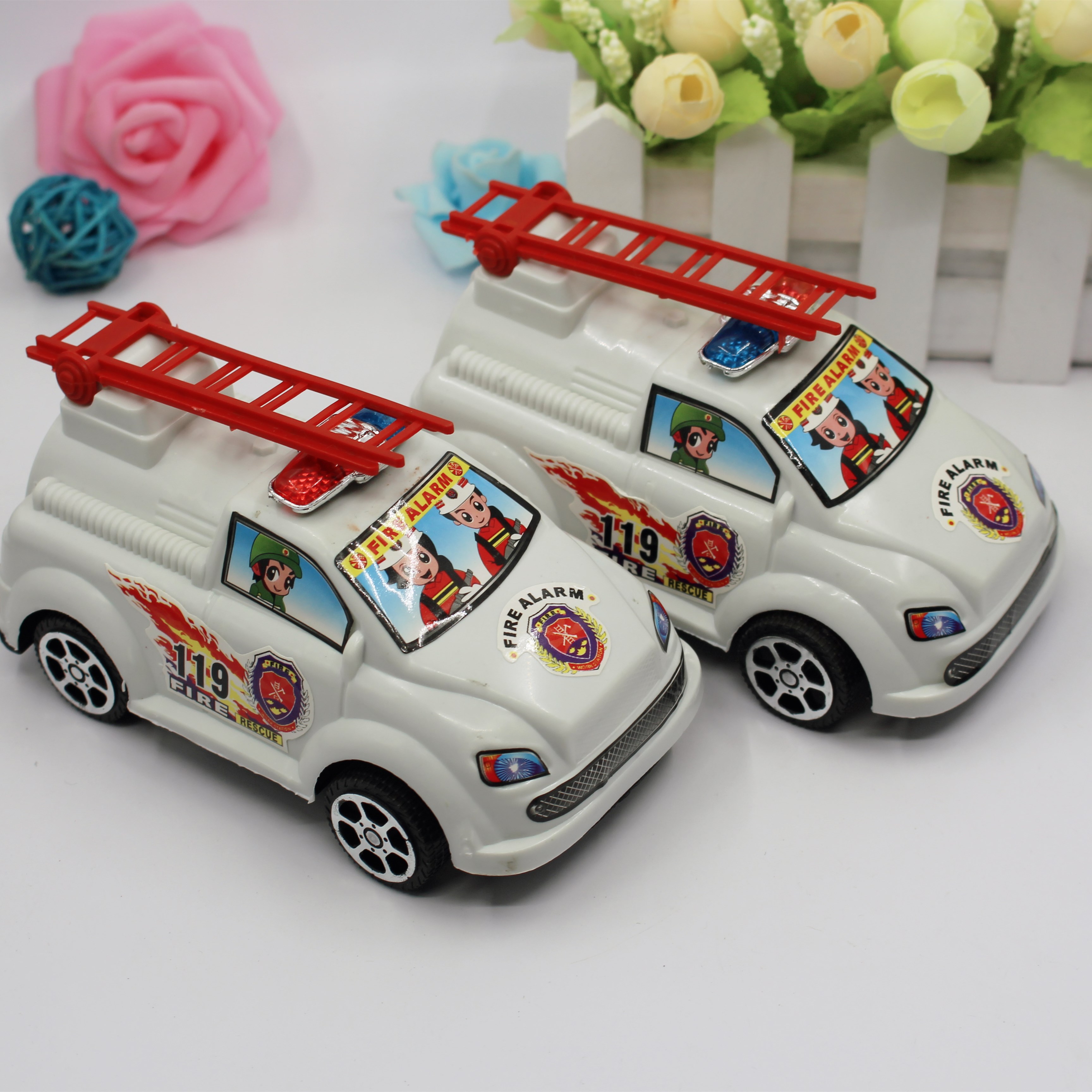 Fire truck with wire pulling, children's toys, wire pulling toys, educational toys, street stall wholesale, street stall 2 yuan details Picture