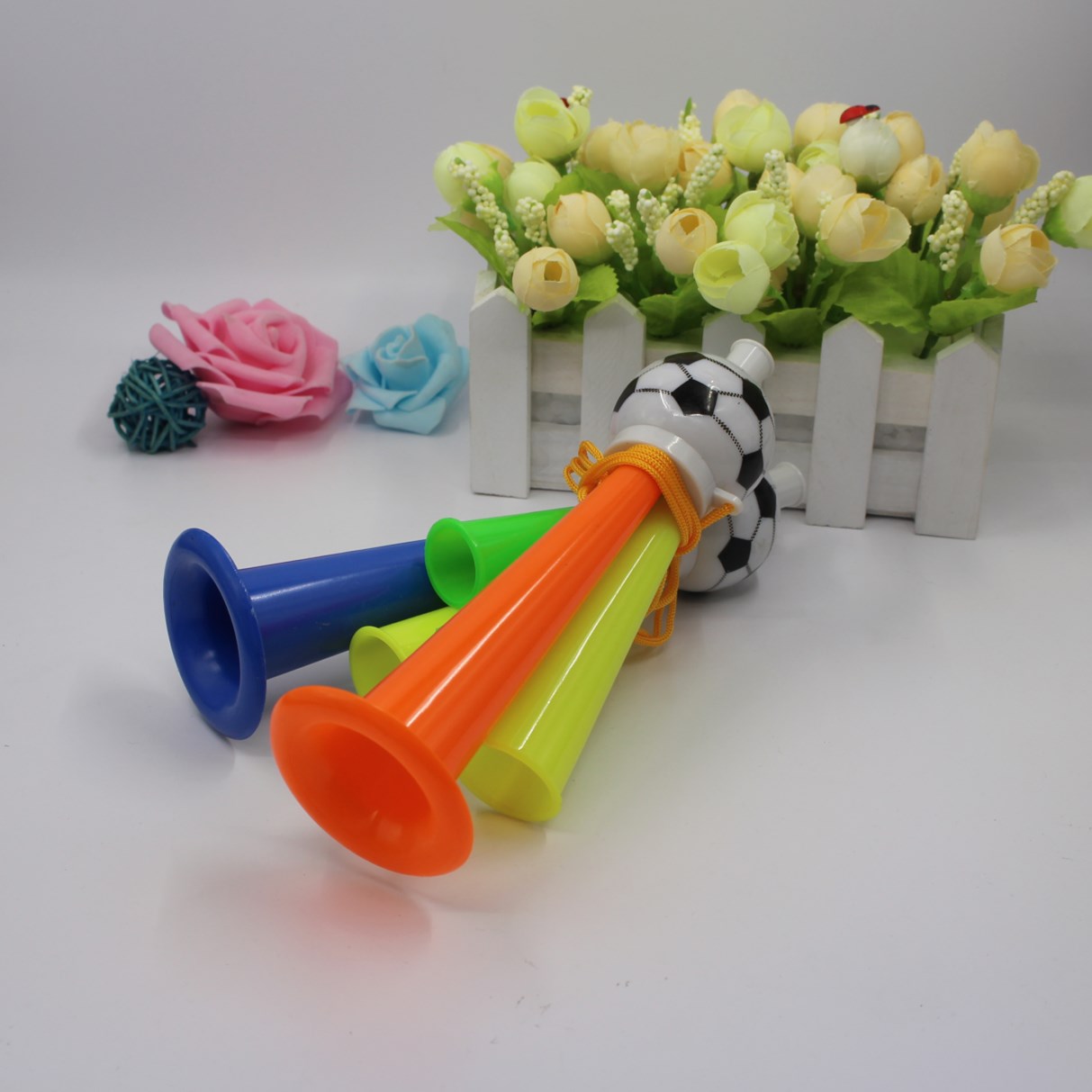 球赛助威玩具 足球喇叭演唱会喇叭 球迷喇叭运动会喇叭 地摊产品图