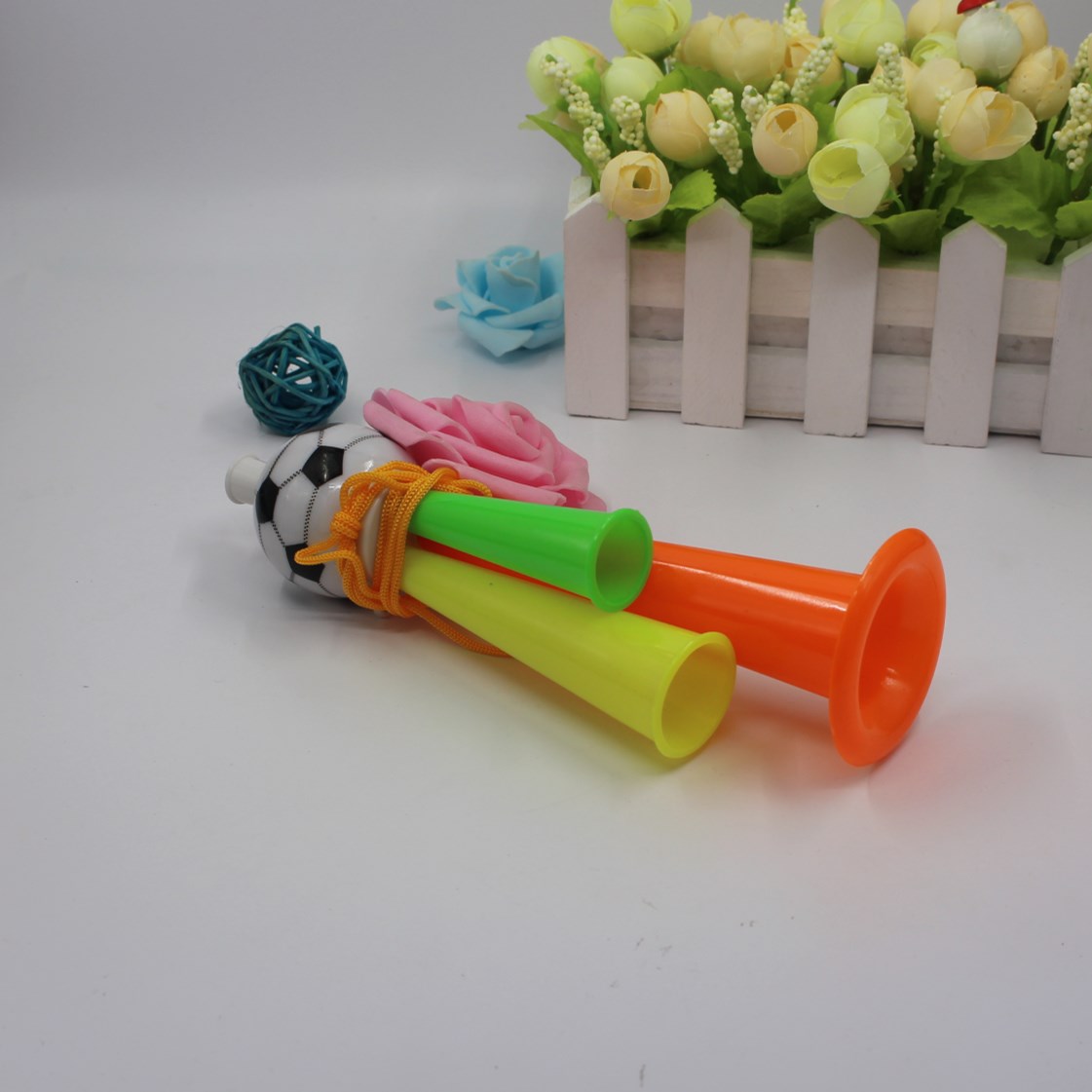 球赛助威玩具 足球喇叭演唱会喇叭 球迷喇叭运动会喇叭 地摊细节图