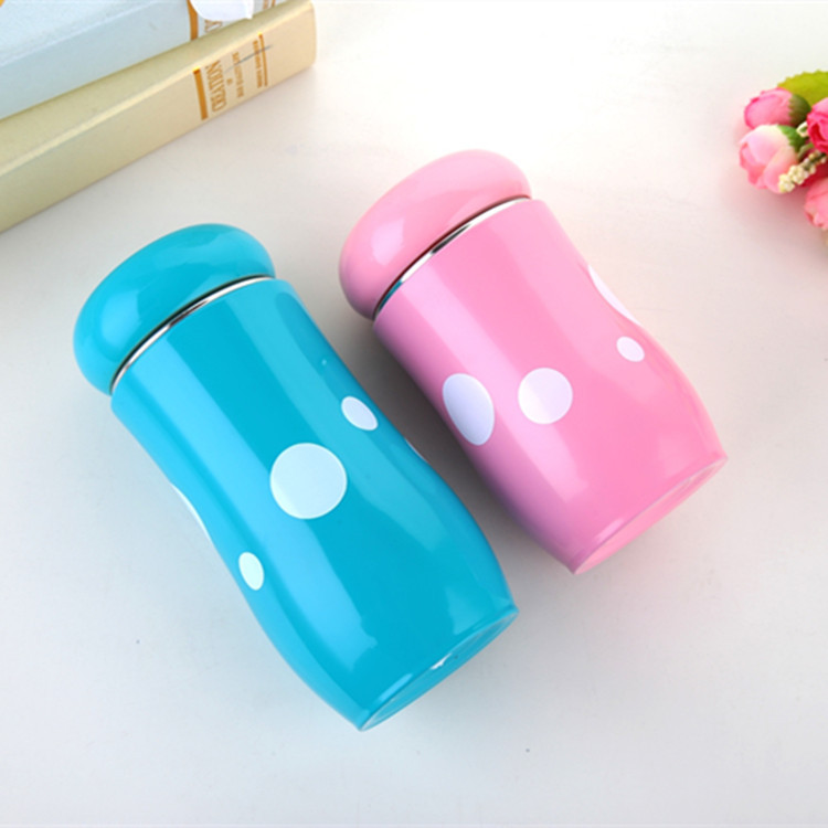 Korean version creative cartoon couple mushroom cup, big-bellied cup, double-layer stainless steel insulated student cup, gift cup Application Scenario