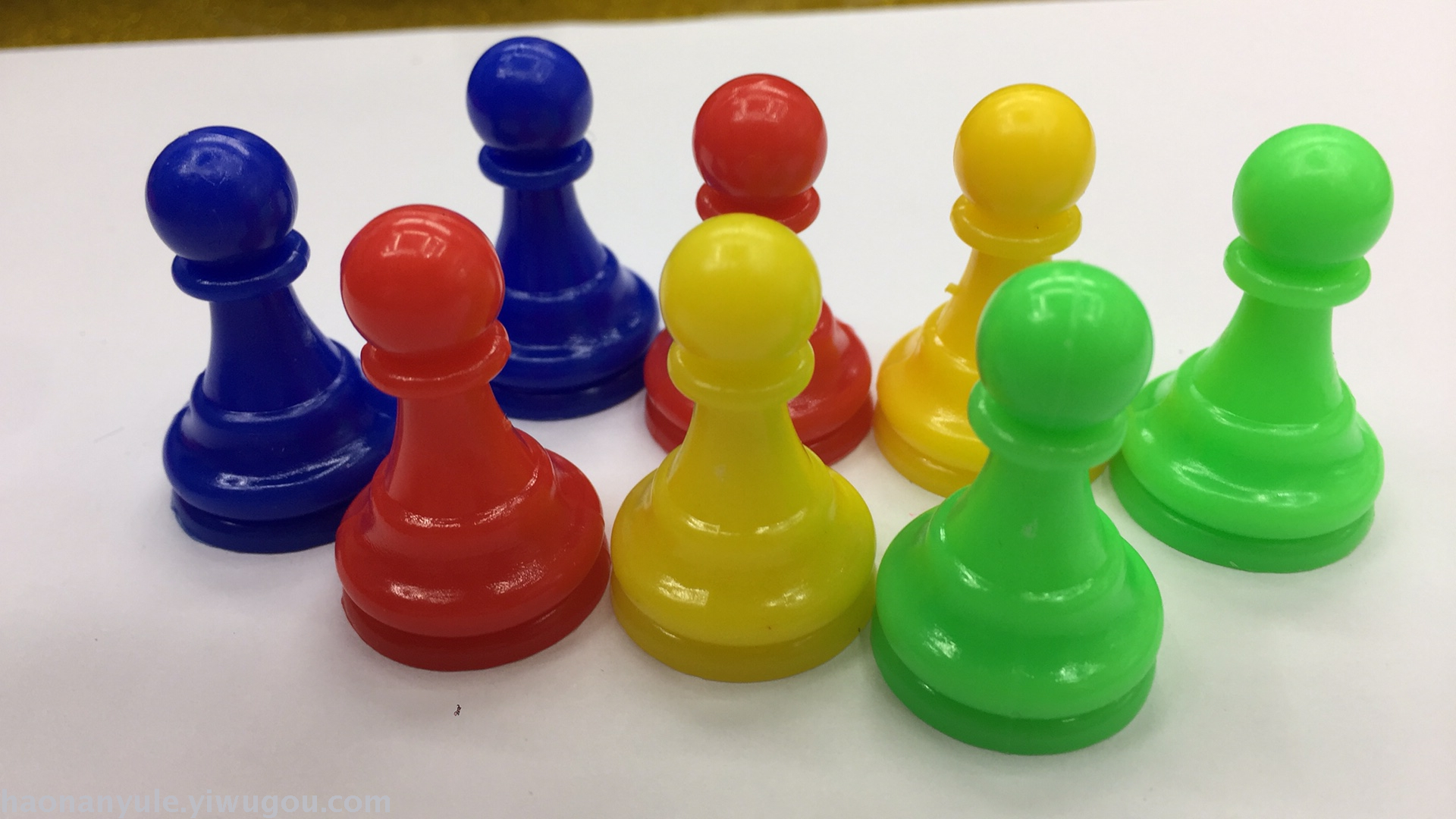 供应骰子棋子 塑料棋子 飞行棋 跳棋 游戏棋子35MM产品图